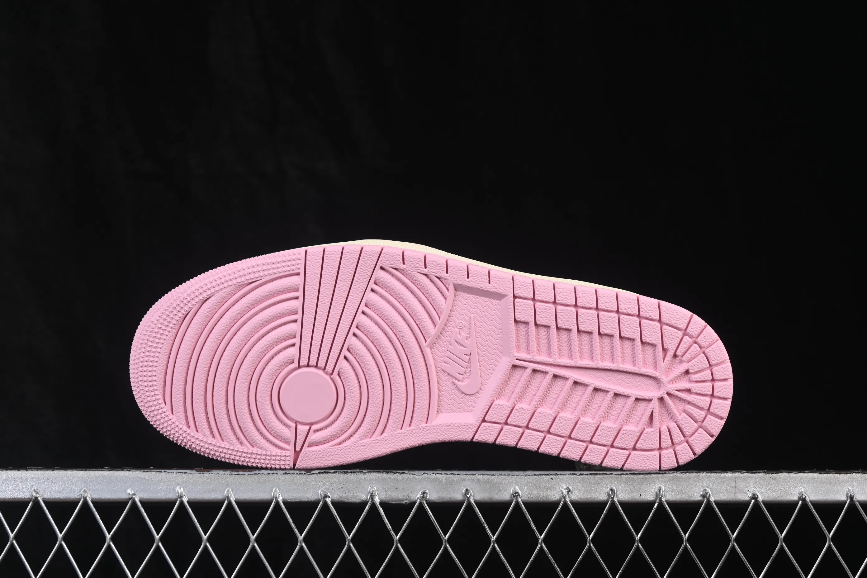 All categories Air Jordan Jordan series basketball shoes Air Jordan 1 Low ZG version Travis Scott x Air Jordan 1 Low OG AJ1 Joe 1 undercut low top full head layer IQ7604-100